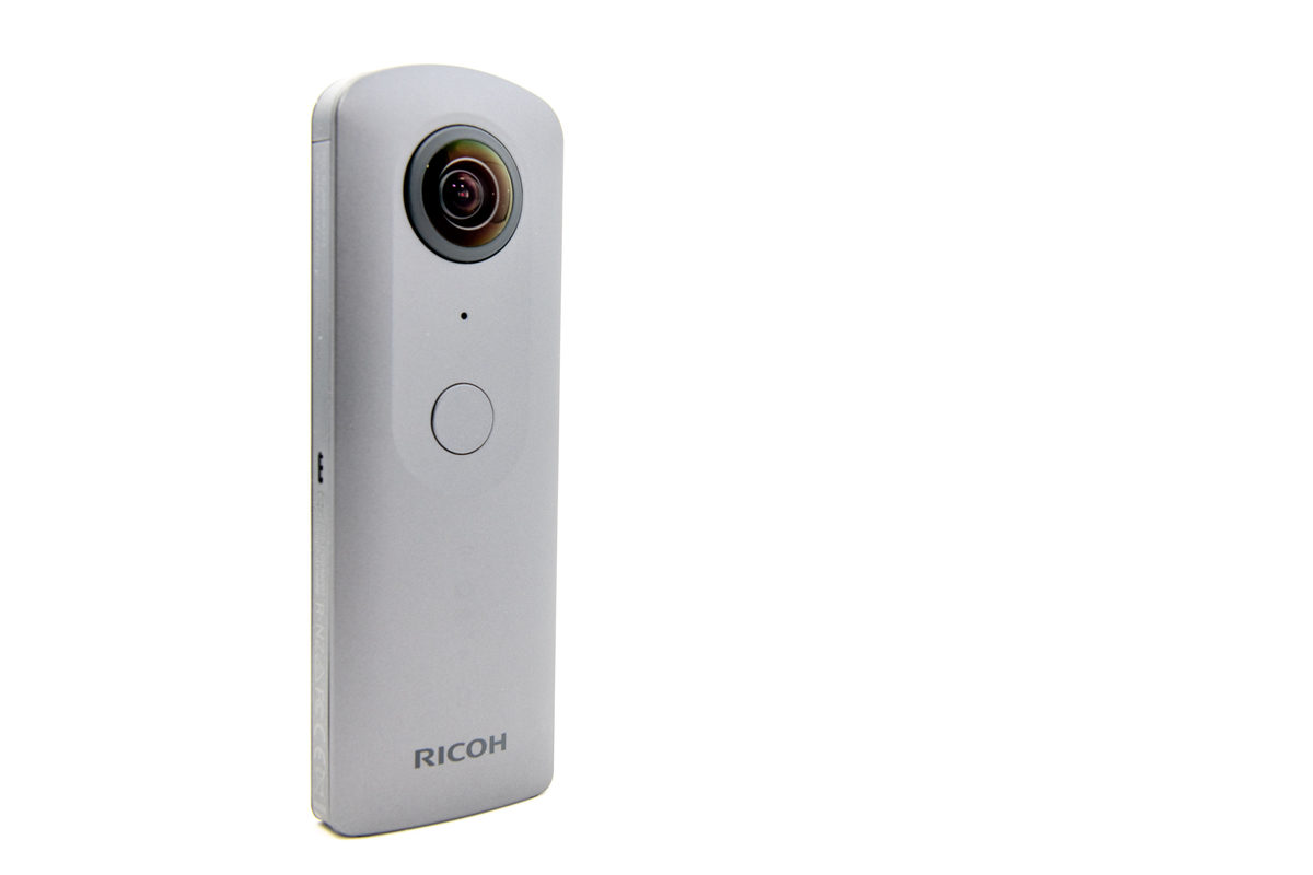 みんな気になる360度カメラ「RICOH THETA V」を使ってみました！（開封