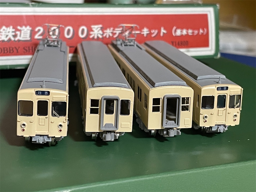 ペアーハンズ 東武2000系キットを制作 - 傘縫みたちの魔法図書館