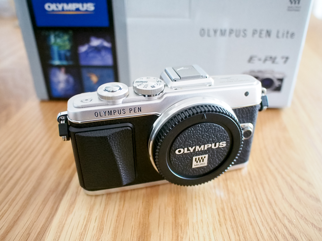 後継機の噂もありますがE-PL6から「PEN Lite E-PL7」に買い換えました