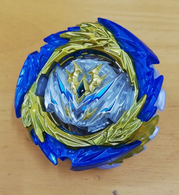 豪華絢爛】ダイナマイトベリアルパーフェクトギア 聖王ver. - BEYBLADE X