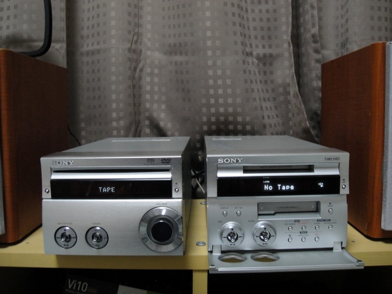 CMT-SE3のジャンク品を購入、友人にMDS-SE9を譲って貰いスピーカー環境