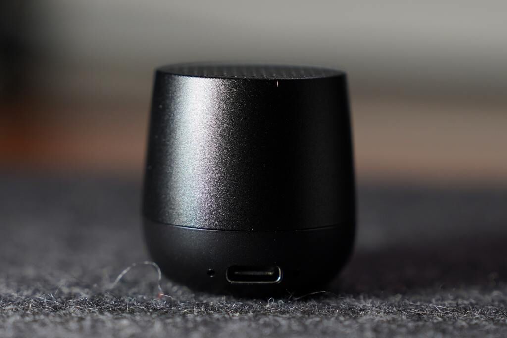 超小型！ワイヤレススピーカー【LEXON MINO+】レビュー。Qiに対応