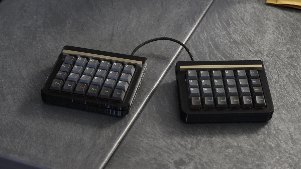 Levinson case with Miryoku layout support（自作キーボード