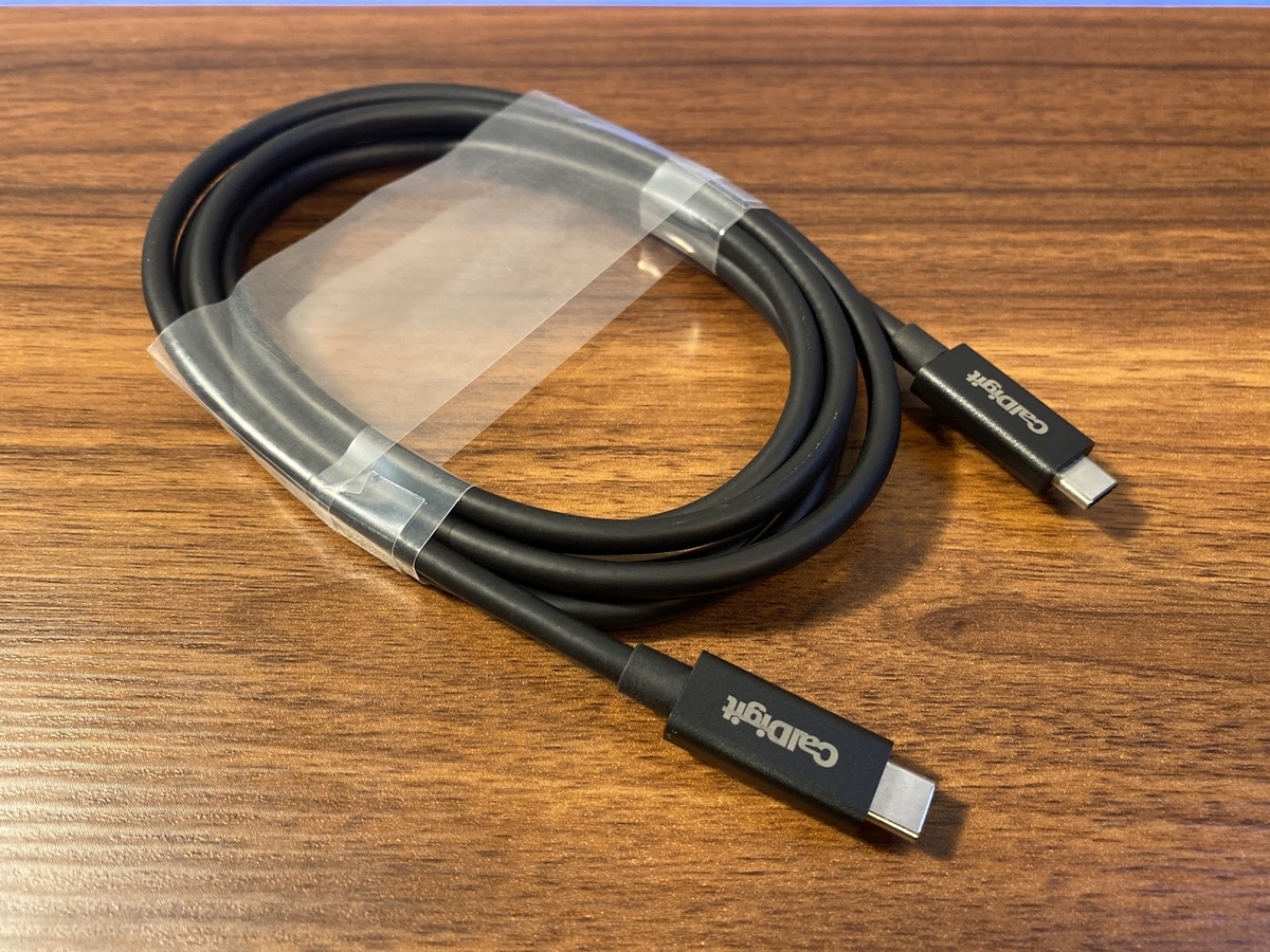 CalDigit Thunderbolt 4(2.0m)購入|かなりデスクがすっきりしました