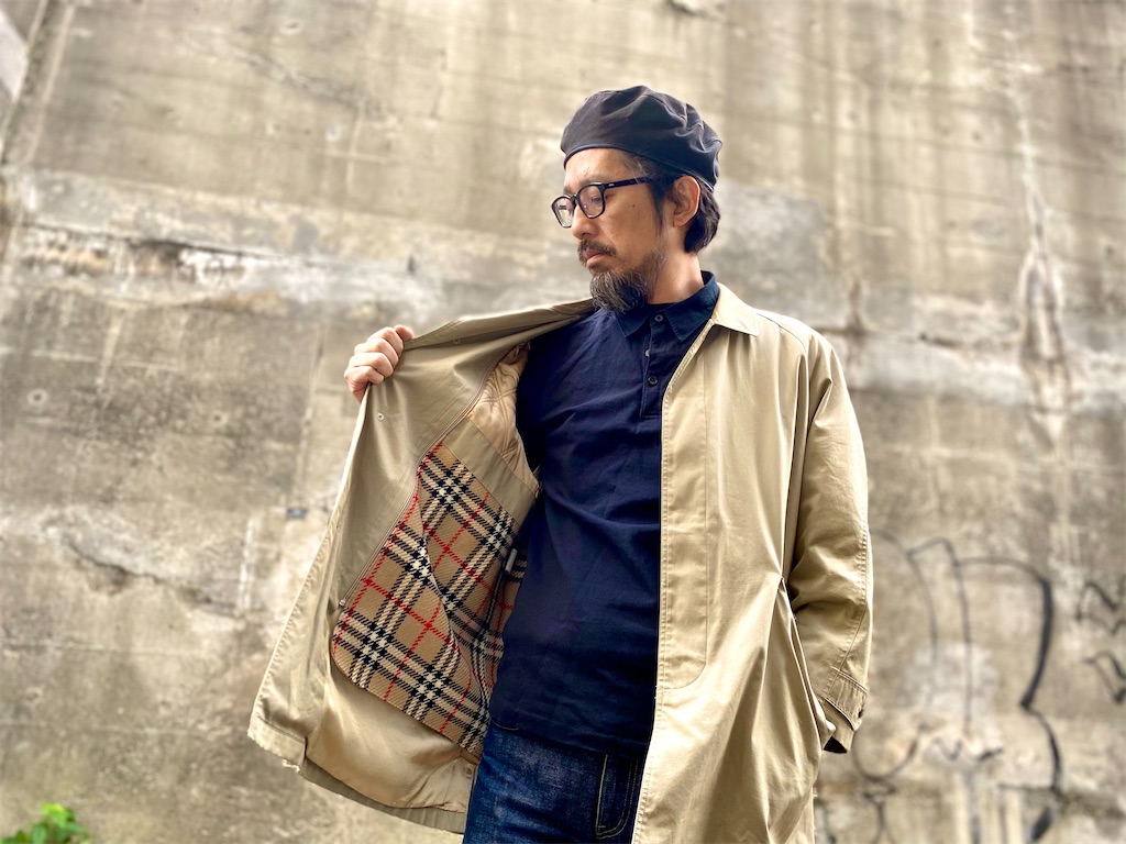 古着】手軽で適度なドレス感。バーバリーのショート丈のステンカラー