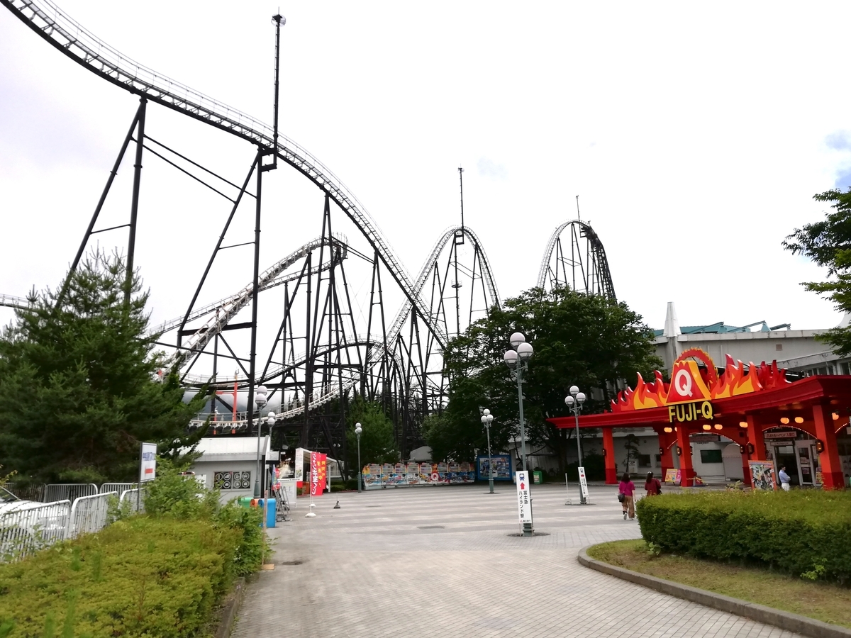 富士急ハイランド攻略☆夏休みの混雑時期突入!! 少し早く入園する裏技