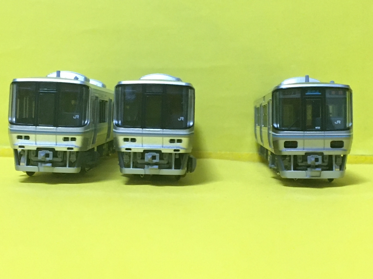 製品レビュー：KATO「10-388」「10-389」223系 1000番台 - 鉄道298号線入口