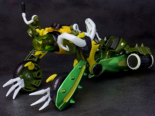 トランスフォーマーアニメイテッド オイルスリック レビュー - YOの玩具箱