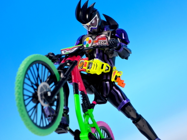 S.H.フィギュアーツ 仮面ライダーゲンム アクションゲーマー レベル2