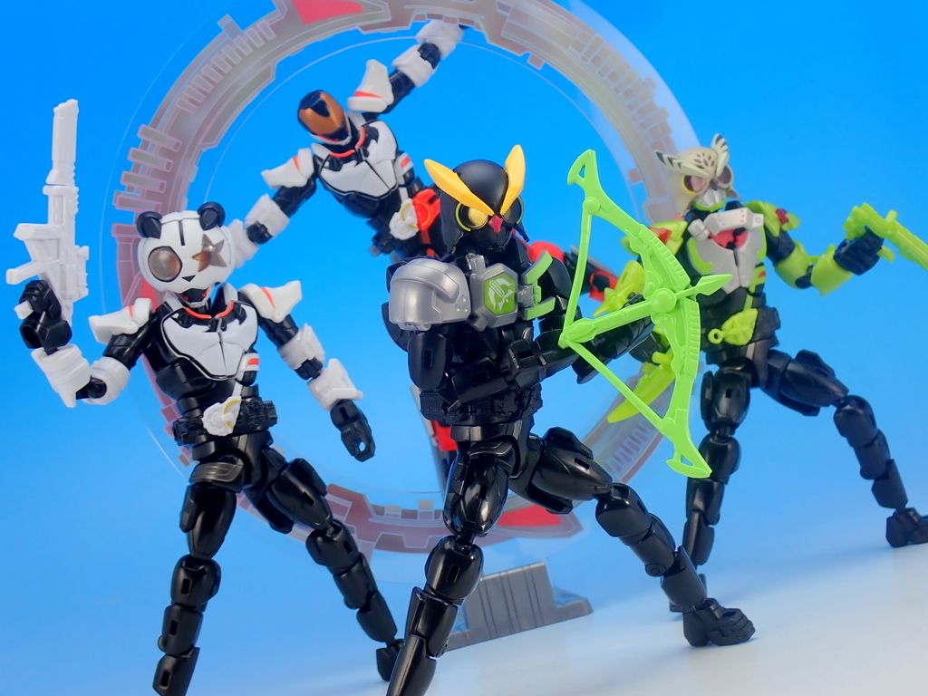 仮面ライダーギーツ リボルブチェンジフィギュア PB01 エントリー