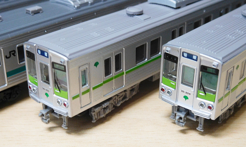 TOMYTEC 鉄道コレクション 都営新宿線とJR207系900番代 - 穂の