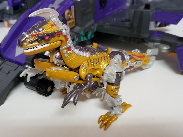 ビーストウォーズ スラストール - 気ままにTFを紹介していくブログ