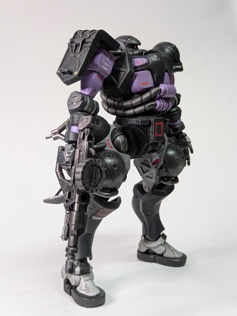 ガンプラ】GQuuuuuuX HG軍警ザクを改造全塗装で黒い三連星仕様にする