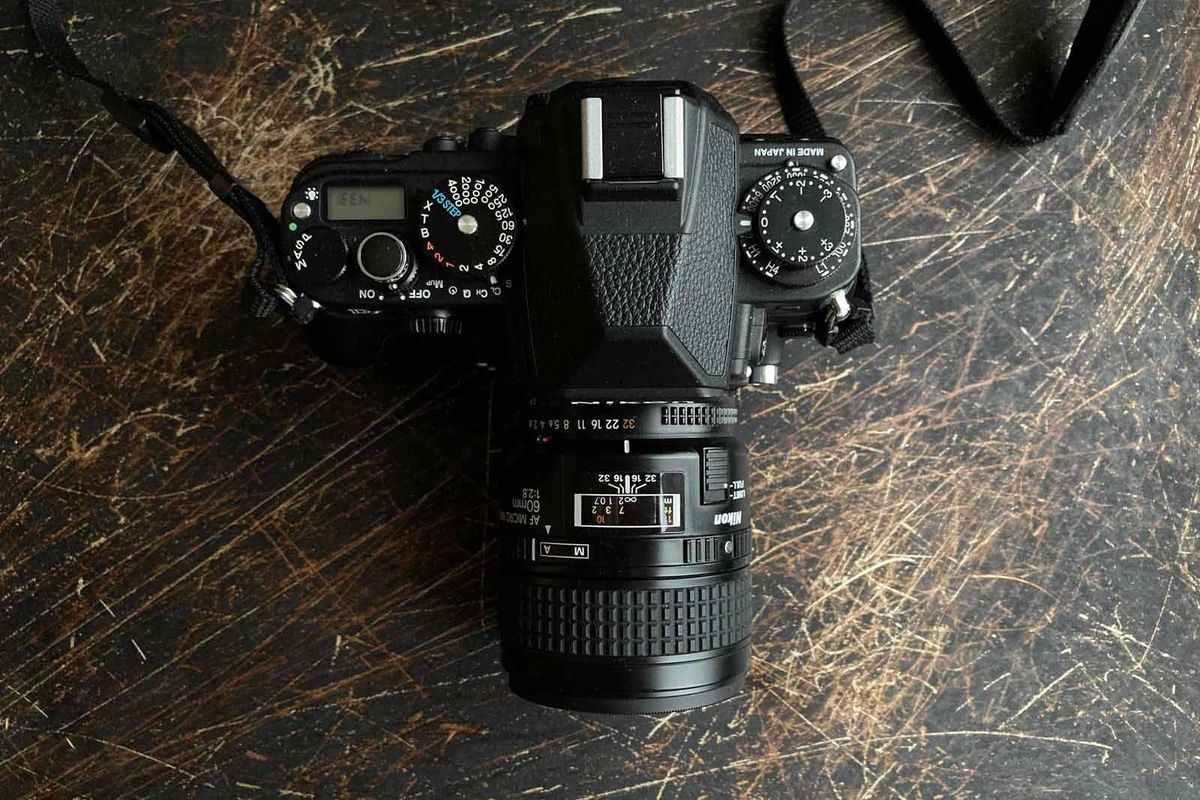 NIKON DfとAI AF Micro-Nikkor 60mm f2.8Sで室内撮り - カメラが欲しい