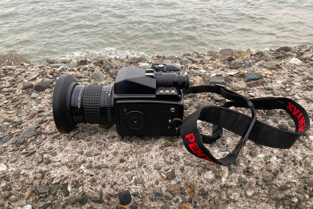 PENTAX645とsmc PENTAX-A 645 45mm f2.8にリバーサルフィルムで港を