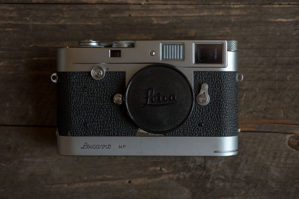 Leica M2とLeicavit MP -