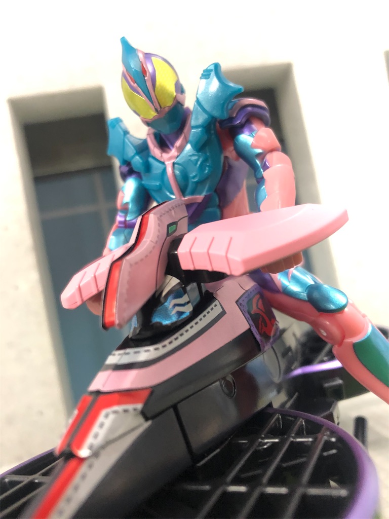 装動リバイスにホバーバイク!? 明日発売SHODOにエボル等々、続々