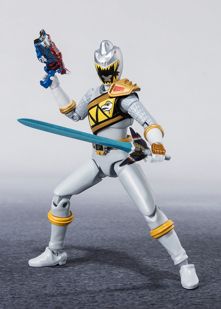 10人の勇者がついに集結！！SHODO SUPER 獣電戦隊キョウリュウジャー