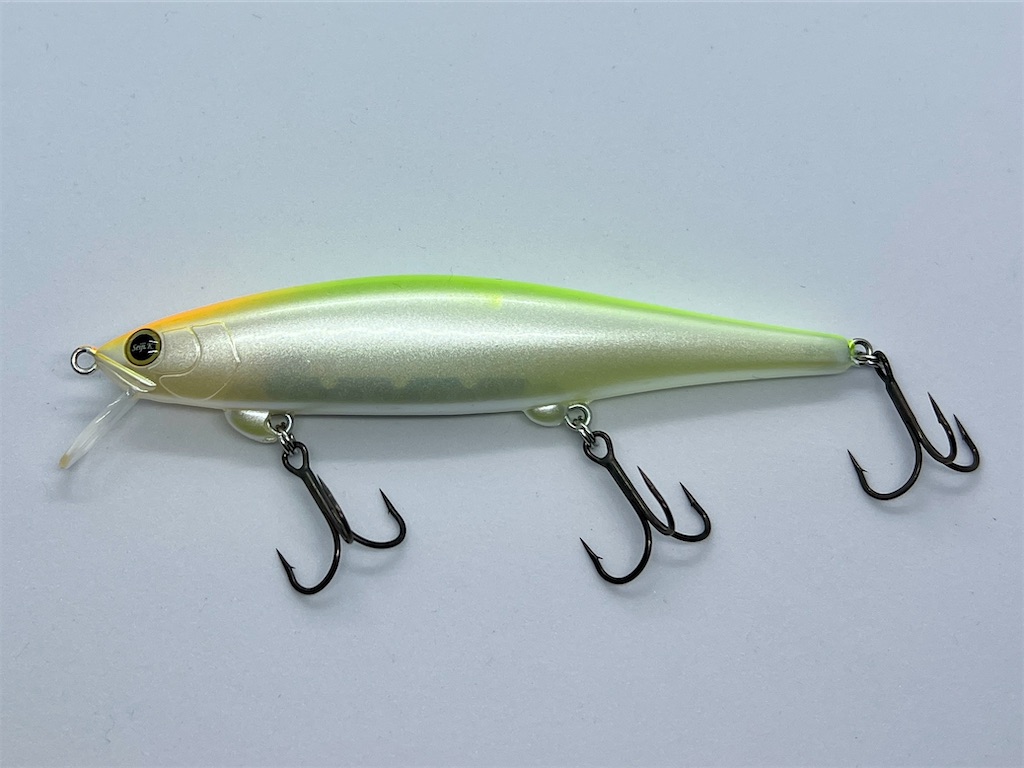 SHINDY/REVONIK@ルアーメモNo.16 巨匠の手がけるキレキレ肉薄ミノー