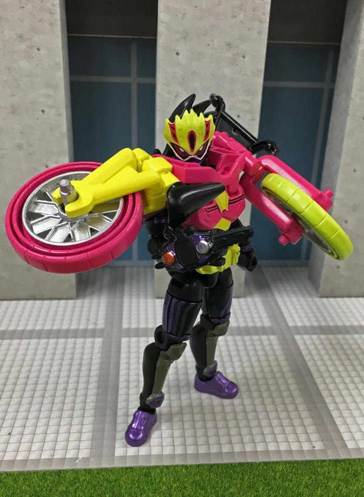 仮面ライダー エグゼイド 装動 21体＋アーマー3つ 仮面ライダー 仮面