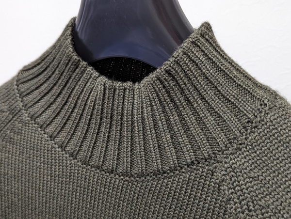 魅惑の5ゲージ。ZANONE（ザノーネ）のモックネック二ットをレビュー