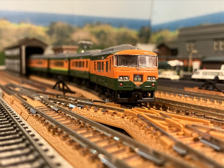 JR東日本 185系 湘南色 Bトレインショーティー - 京阪神急行B支線