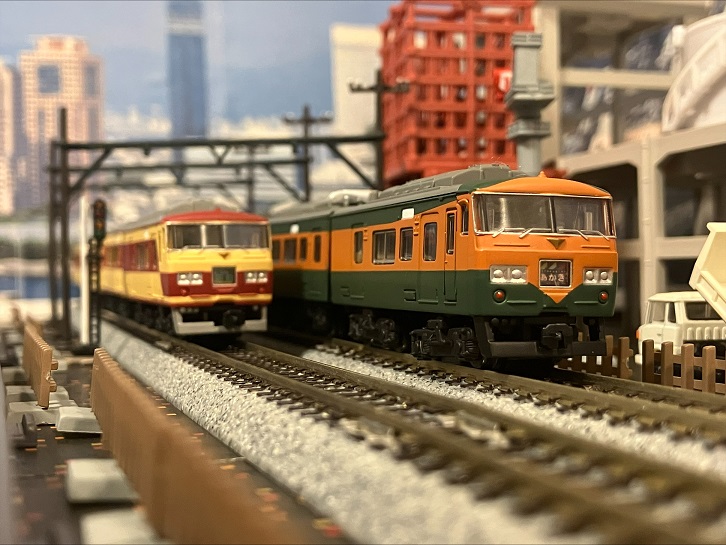 JR東日本 185系 湘南色 Bトレインショーティー - 京阪神急行B支線