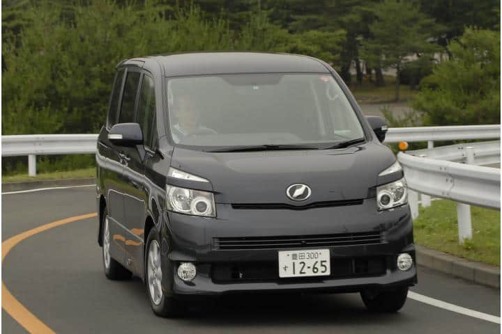 トヨタ ノア／ヴォクシー 試乗記-5ナンバーミニバンの真打ちノア