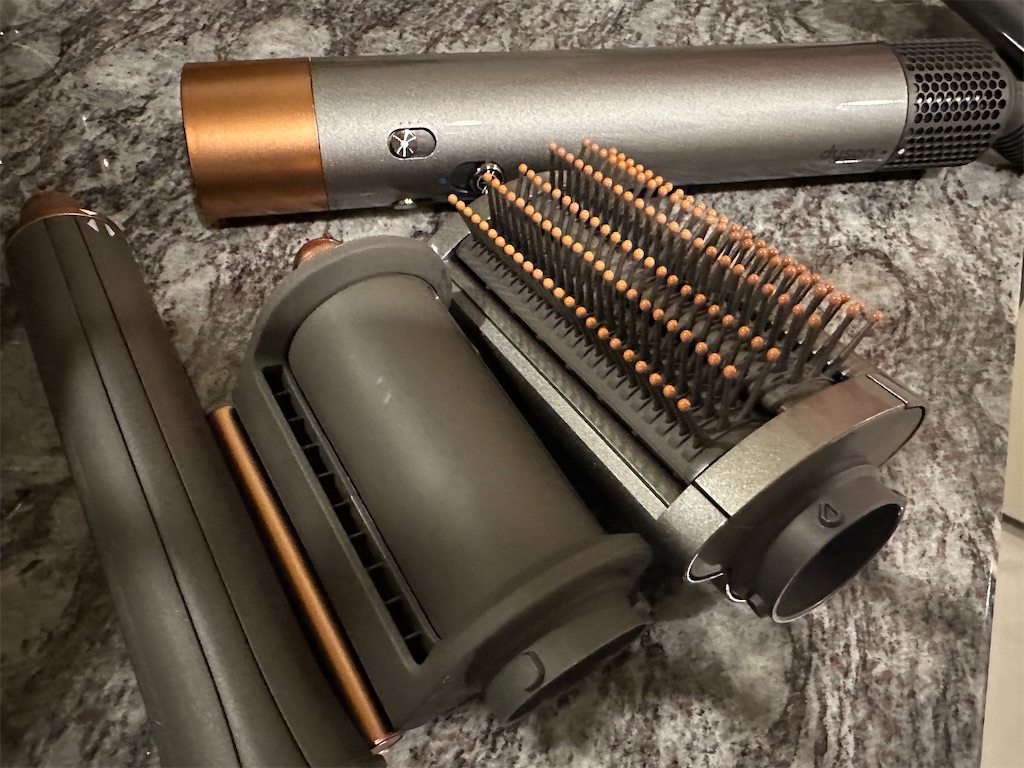 Amazonのタイムセールでダイソンのエアーラップをゲットした！！髪の毛