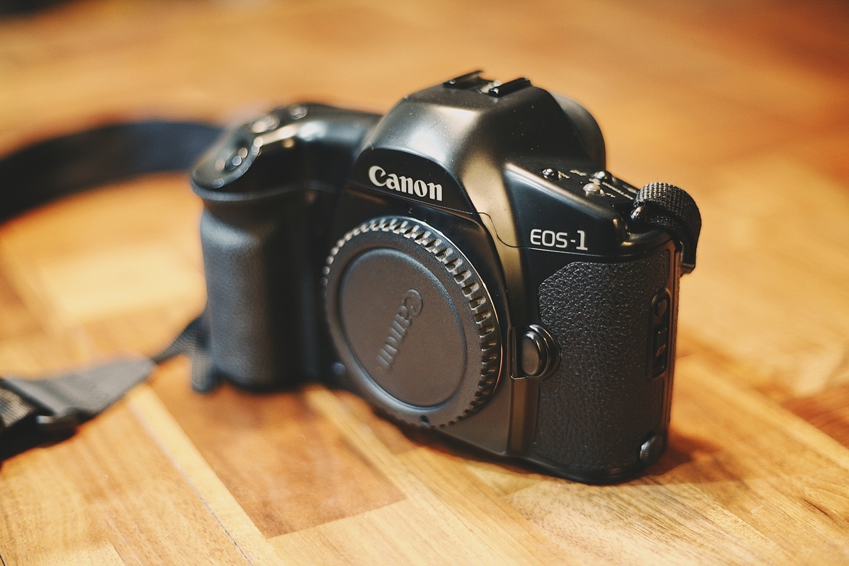 フィルムカメラ ）Canon EOS-1が好き - 最近気になった日記的なモノ