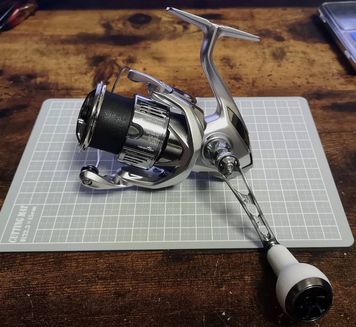 大特価‼︎】 シマノ 19 ストラディック C3000HG ゴメクサスカスタム