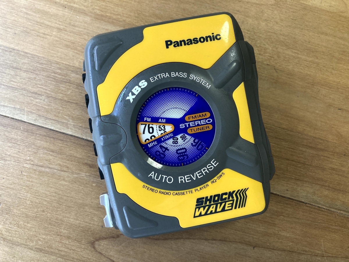 RQ-SW5（SHOCK WAVE）】ファットデザインの黄色い90年代カセットテープ