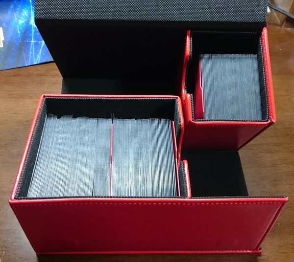 赤くて、カッコいい！サテライトショップ限定！！【デュエリストカード