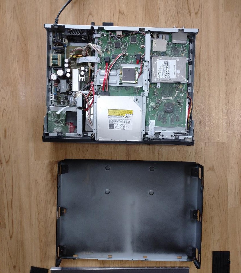 動かなくなったタイムシフトマシンDBR-M190の分解記録 - 賢くお得に