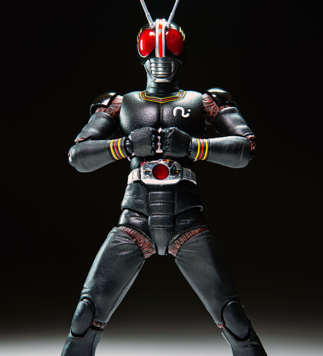 S.H.Figuarts 真骨彫製法 仮面ライダーBLACK レビュー - ヒロバン