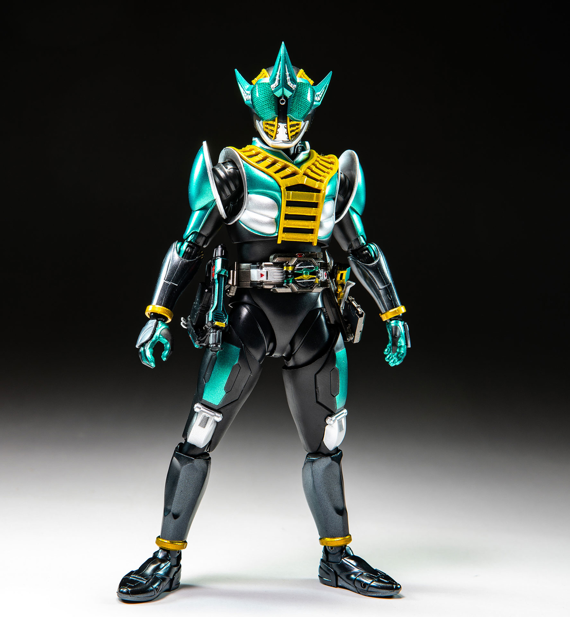S.H.Figuarts 真骨彫製法 仮面ライダーゼロノス アルタイルフォーム