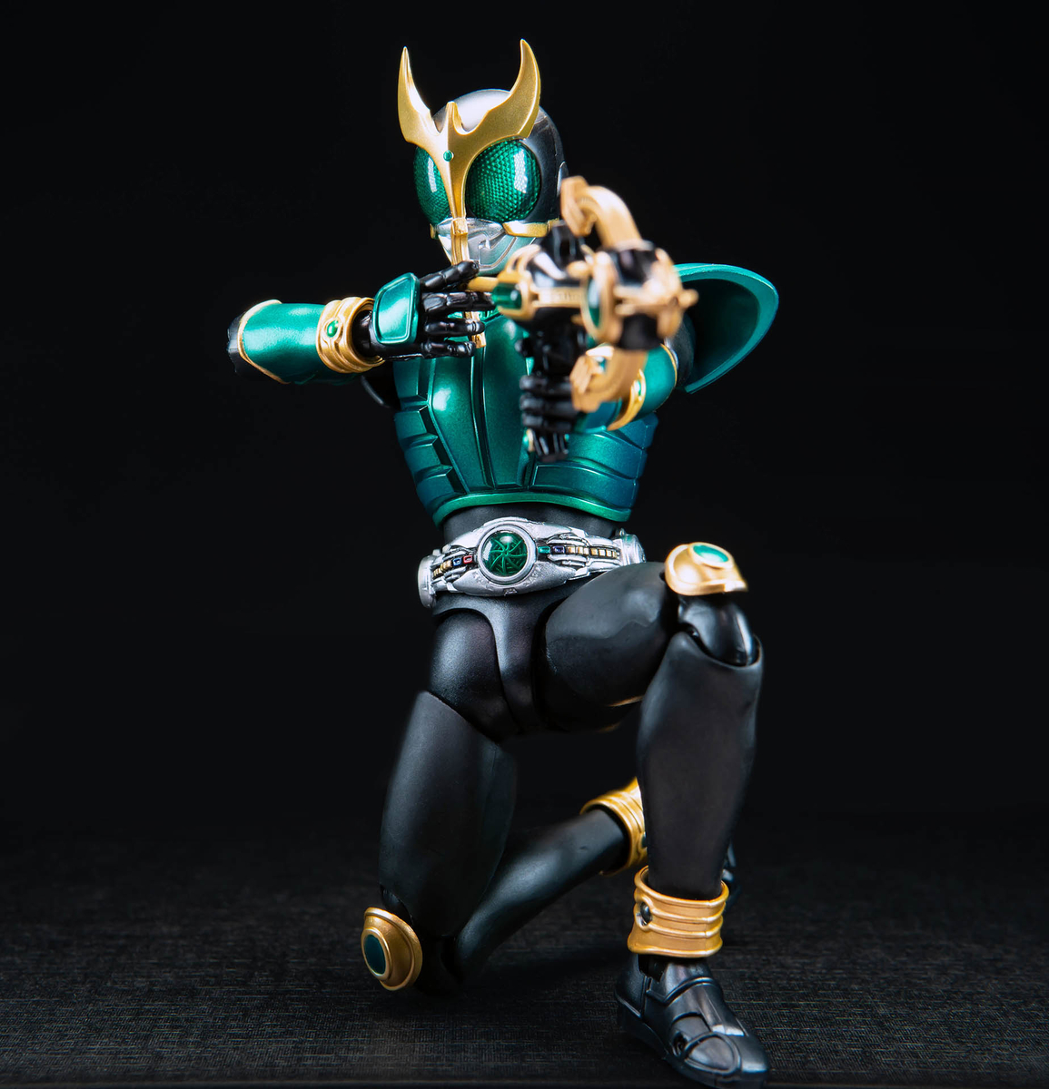 S.H.Figuarts 真骨彫製法 仮面ライダークウガ ペガサスフォーム