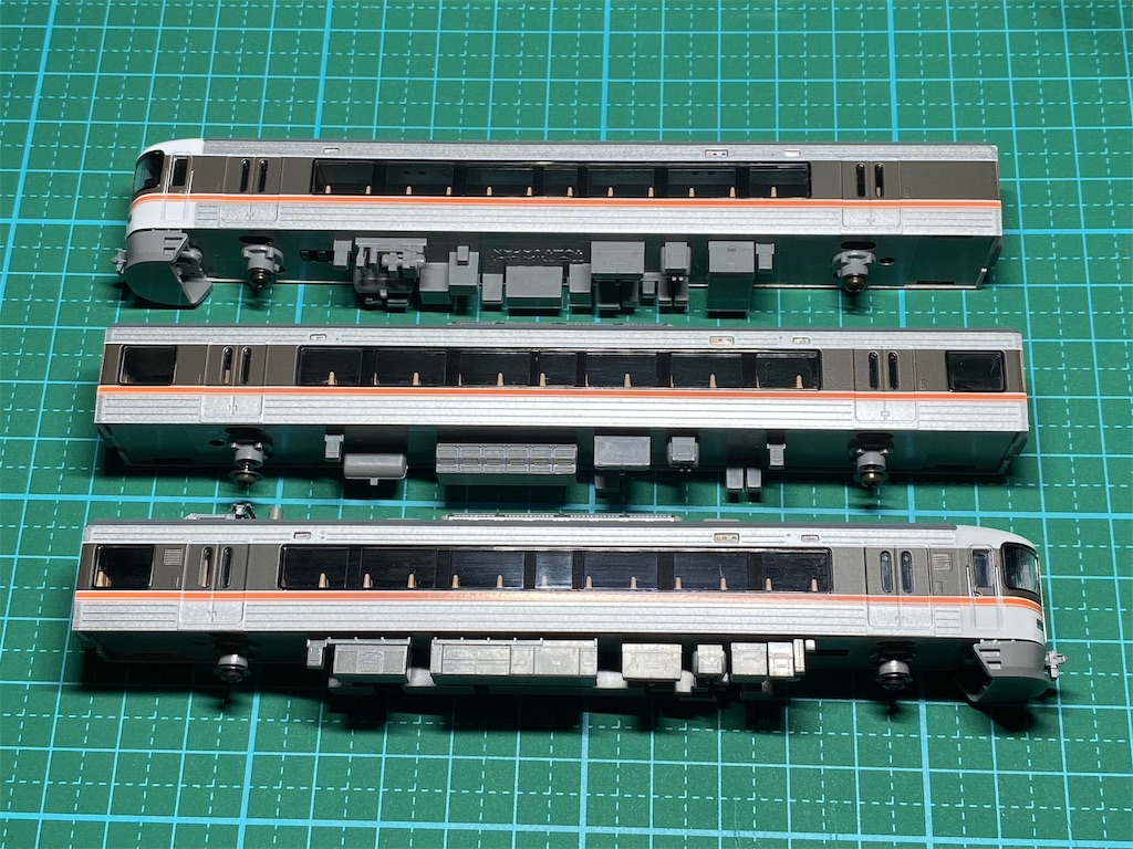 細部改修/入線整備】TOMIX 373系(旧製品) (その2) - 新綱島検車区業務日誌