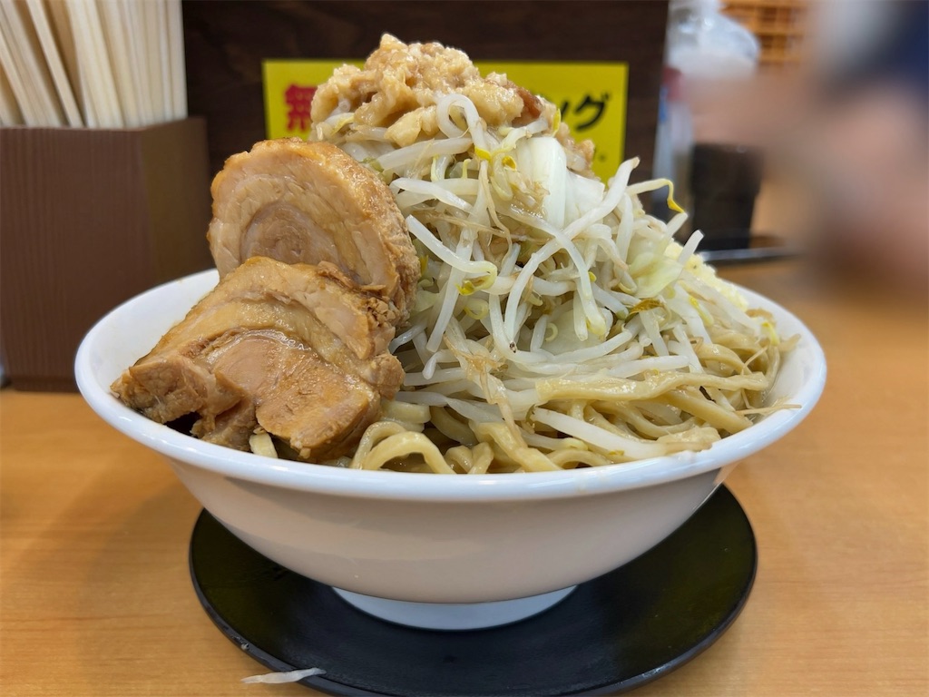 2025/1家系に路線変更に…）【 豚丸ラーメン 】 祝開店！老夫婦だって