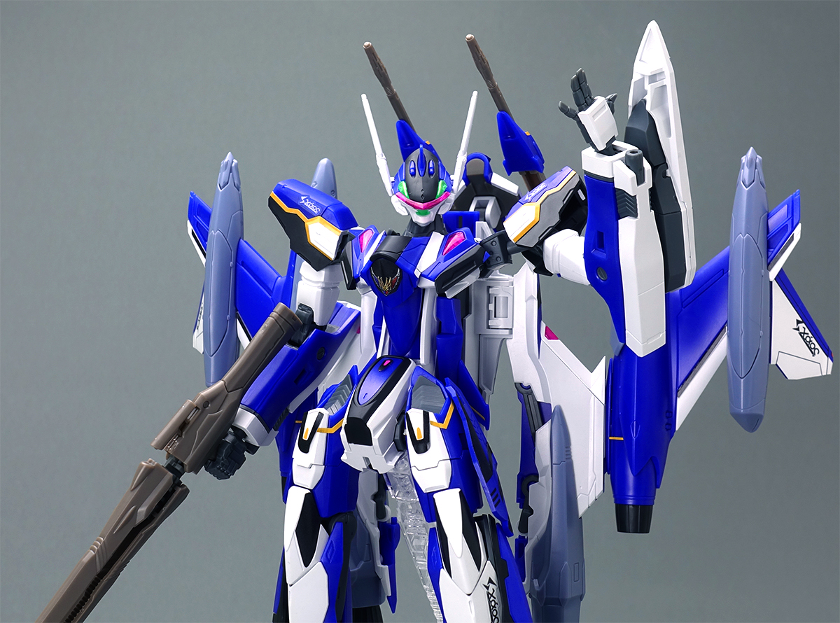 アルト機とはココが違う！＆プチ塗装編】天才の駆る青き聖剣「HG 1/100