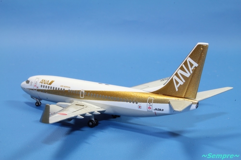 1/200 JCwings ANA ゴールド B737-700 非売品・新商品情報】1/200 737
