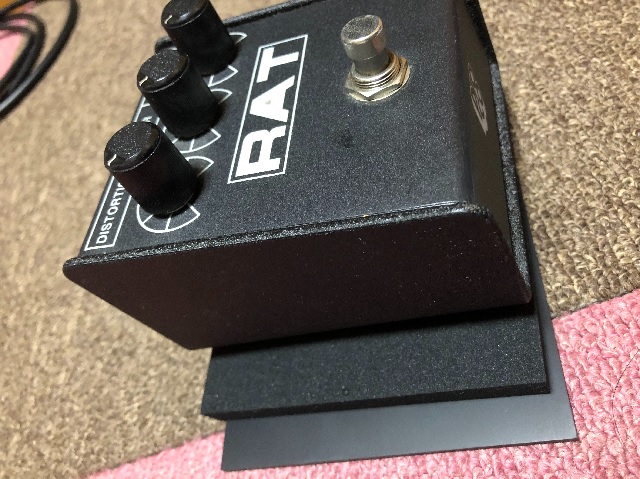 DIY】ProCo RAT2のゴム足を取らずにエフェクターボードに組み込むため