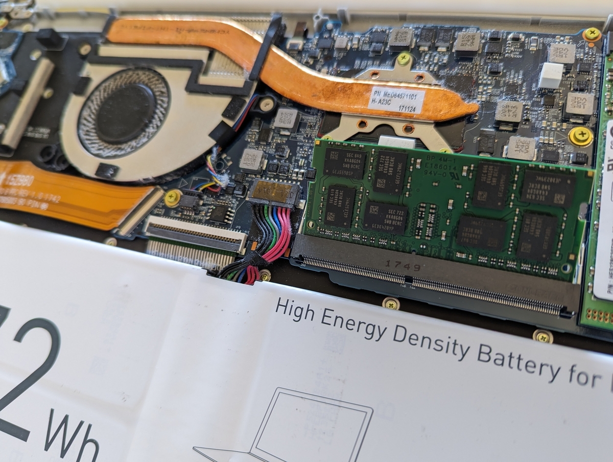 LG gram 15Z980-GR55J にメモリ増設（16GB追加） - JG251 blog