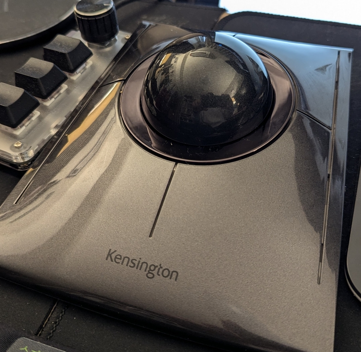 ケンジントン Expert Mouse vs Slimblade Pro 比較 - JG251 blog