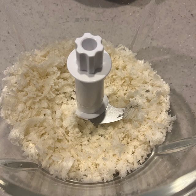 お気に入りのフープロで《生パン粉》を作ってみた - 節約もするけど