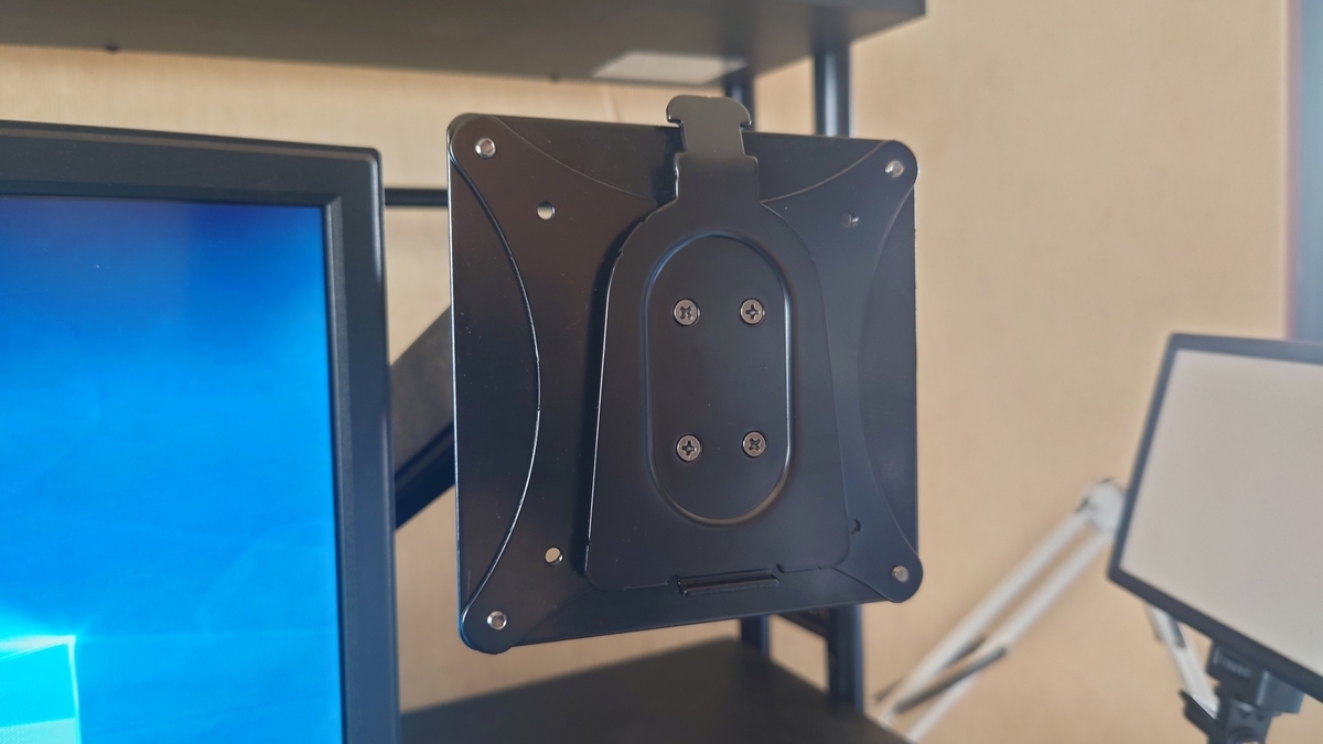 モニターアームに必須！？ エルゴトロン クイックリリース LCD