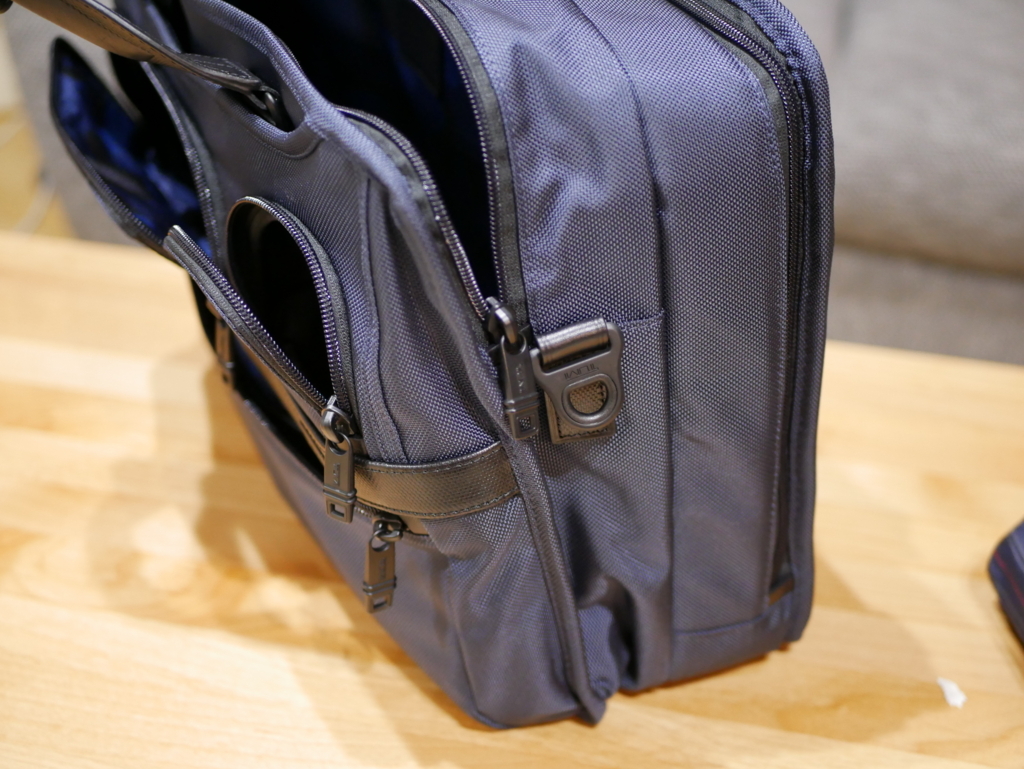 TUMI x SOPHNET 3way ブリーフケースを購入とレビュー！ - モノの経年