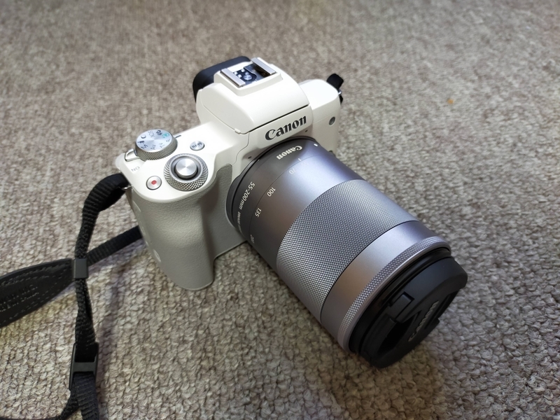 Canon EOS Kiss M2レビュ－ 誰でも簡単にミラーレスの世界に浸かれるよ