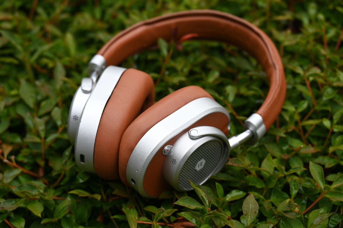 ワイヤレスヘッドホン Master & Dynamic MW65 レビュー】外観は