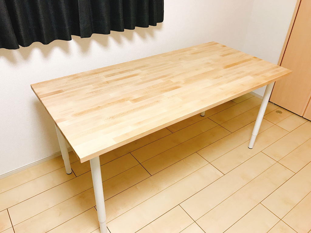 安くて広くて丈夫なIKEAのテーブルトップ『GERTON』はパソコンデスクに